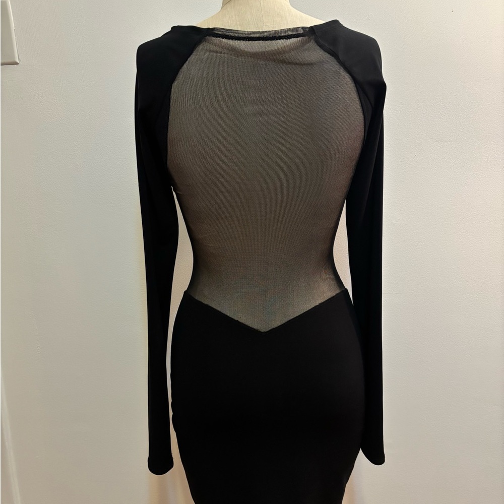 Elizabeth and James Black Long Sleeve Dress